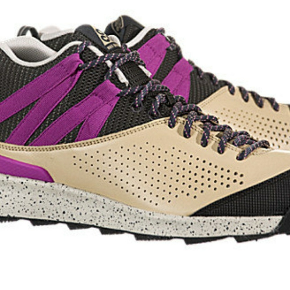 Nike ACG Okwahn Vegas Gold New Size 11